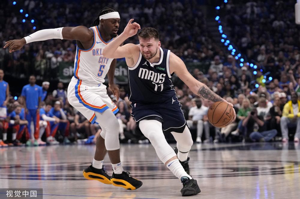 中脱颖而出 中脱颖而出