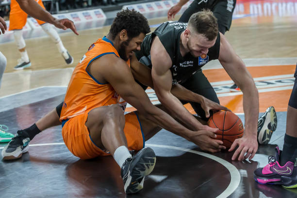 C罗边示范 C罗边示范