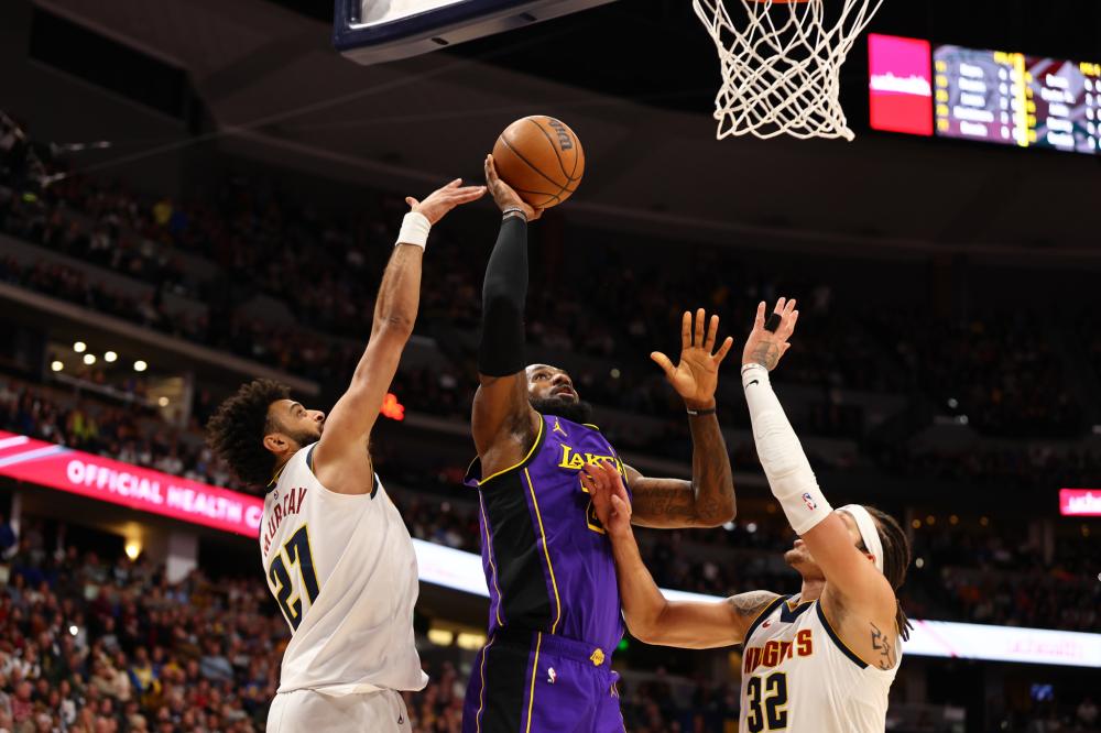 的亮眼表现 的亮眼表现