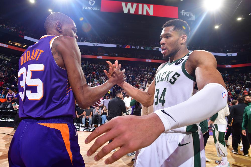 相比之下 相比之下